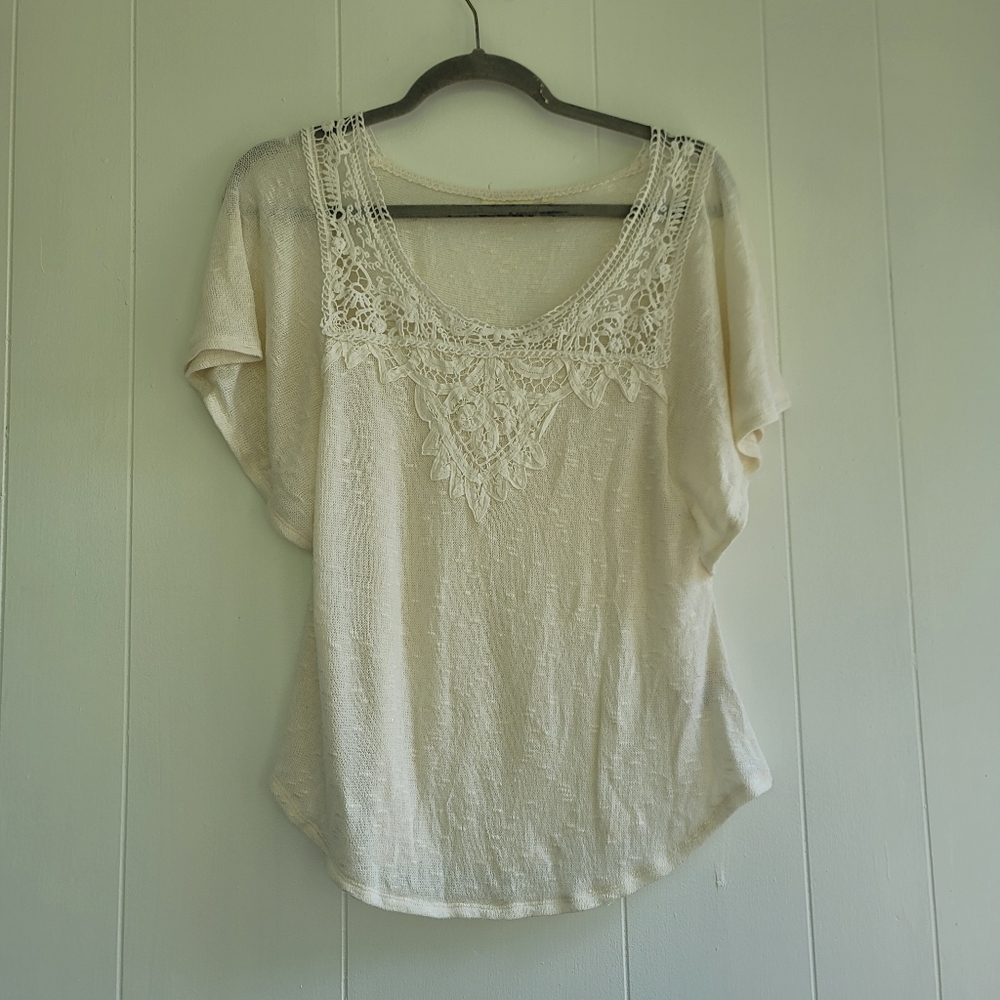 Deletta cream lace top small
